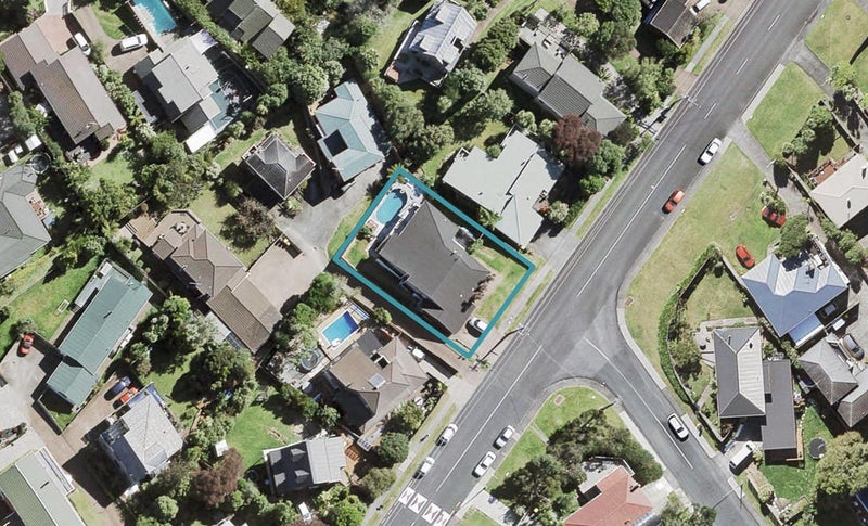 25 Avonleigh Road, Green Bay, Auckland - Carousel 1