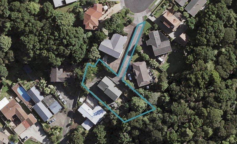 32 Hakea Place, Totara Heights, Auckland - Carousel 1