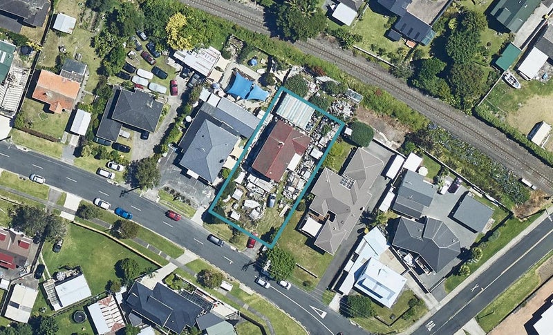 5 Ngatai Road, Otumoetai, Tauranga - Carousel 1