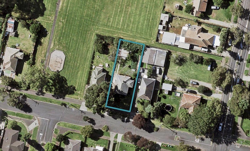 34 Anderson Avenue, Point England, Auckland - Carousel 1