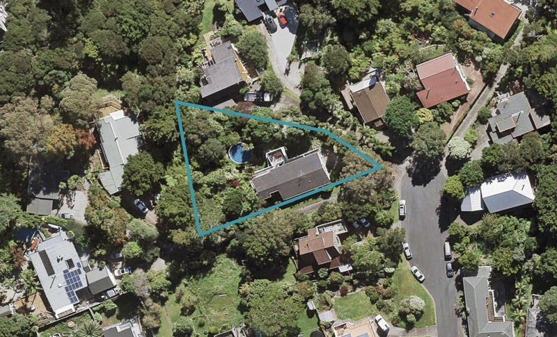 11 Tranquil Glade, Hillcrest, Auckland - Carousel 1