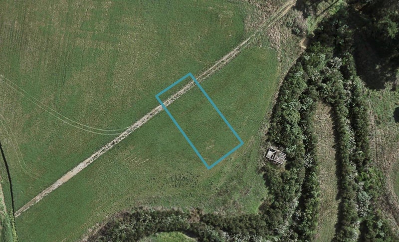22 Orawahi Road, Waiuku - Carousel 1