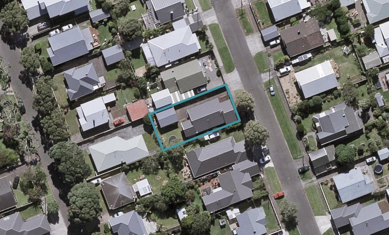 38 Newton Street, Fitzroy, New Plymouth - Carousel 1