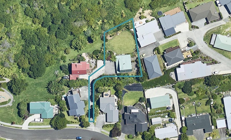 8 Te Koari Drive, Brookfield, Tauranga - Carousel 1