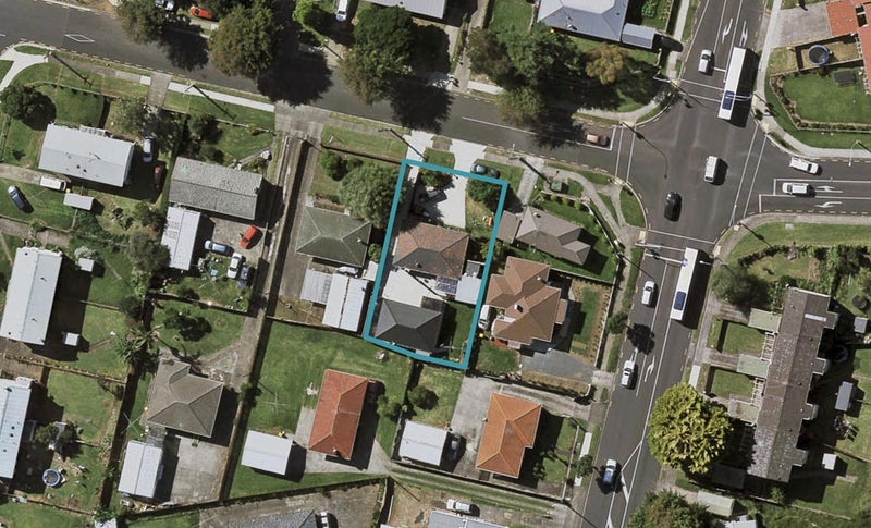 27 Flat Bush Road, Otara, Auckland - Carousel 1