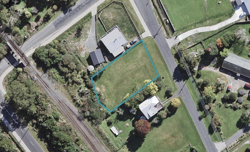 8 Old Woodcocks Road, Kaipara Flats, Warkworth - Carousel 1