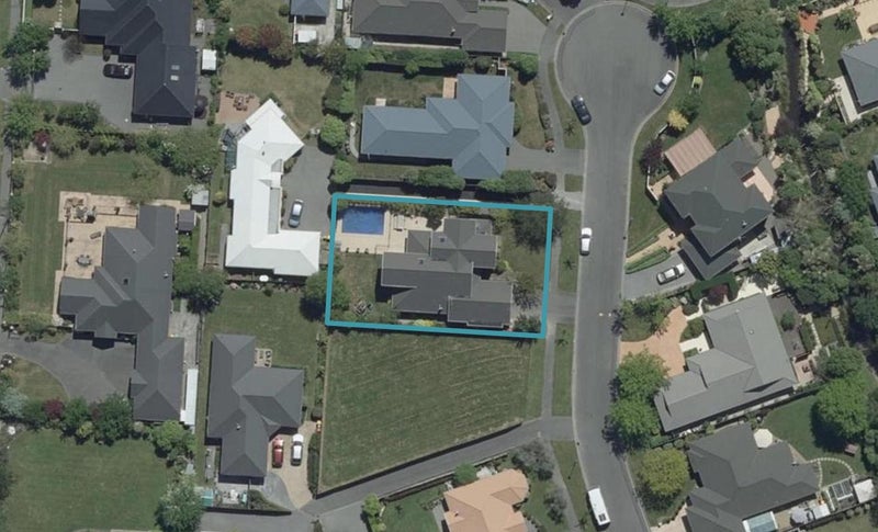 17 Sharnbrook Lane, Casebrook, Christchurch - Carousel 1