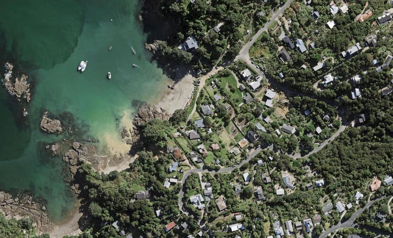 90 Great Barrier Road, Oneroa, Waiheke Island - Carousel 1
