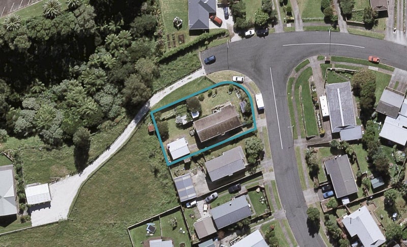 2 Hobart Drive, Spotswood, New Plymouth - Carousel 1