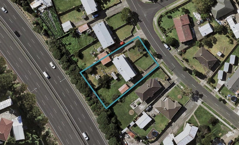 31 Sandbrook Avenue, Ōtara, Auckland - Carousel 1