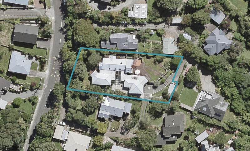 18 Park Road, Belmont, Lower Hutt - Carousel 1