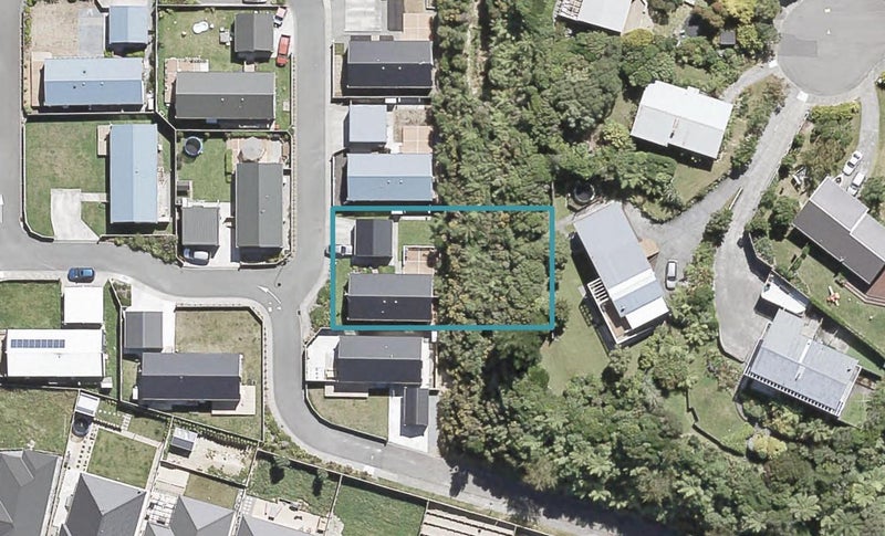 4 Otonga Heights, Maungaraki, Lower Hutt - Carousel 1