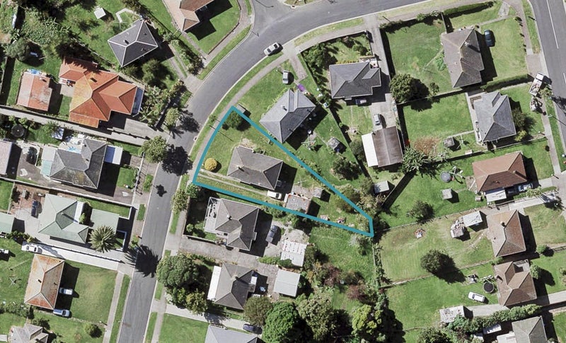 29 Evandale Street, Glen Innes, Auckland - Carousel 1