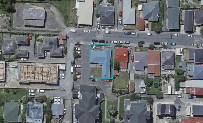11 Palm Grove, Berhampore, Wellington - Carousel 1