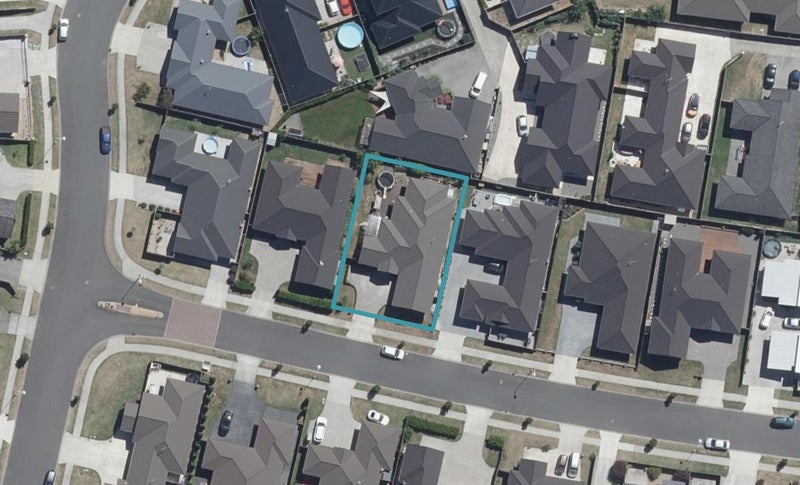 5 Sirius Crescent, Rototuna North, Hamilton - Carousel 1