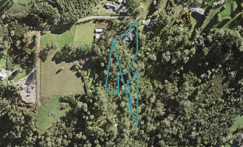 33 Beacon Road, Albany - Carousel 1