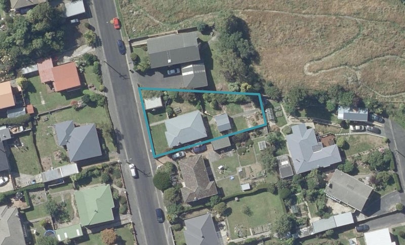 27 Torquay Street, Abbotsford, Dunedin - Carousel 1