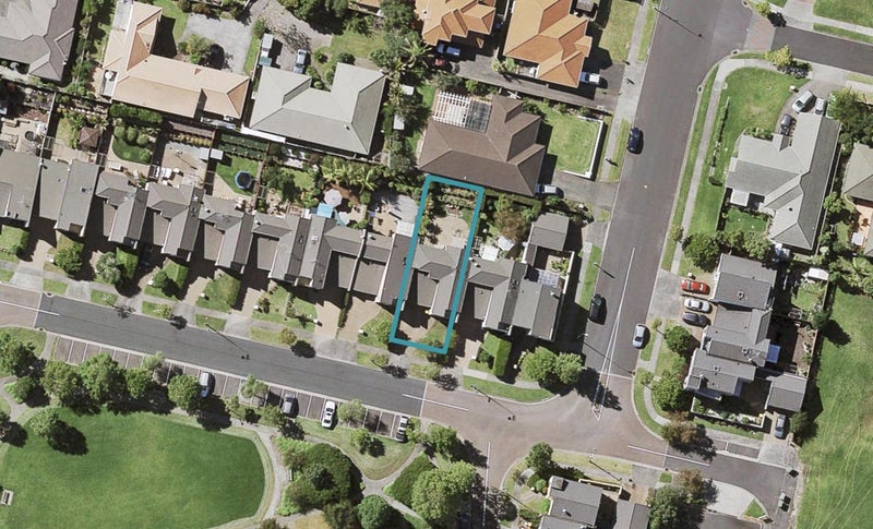 19 Tiger Drive, Golflands, Auckland - Carousel 1