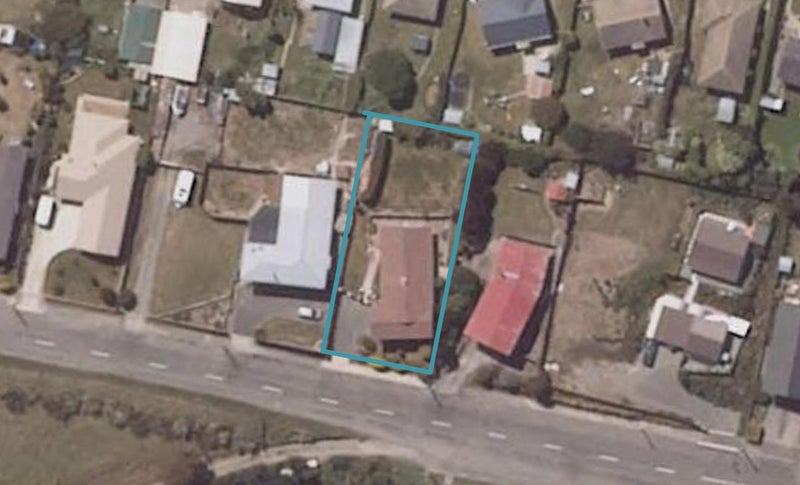 11 Perth Street, South Hill, Oamaru - Carousel 1