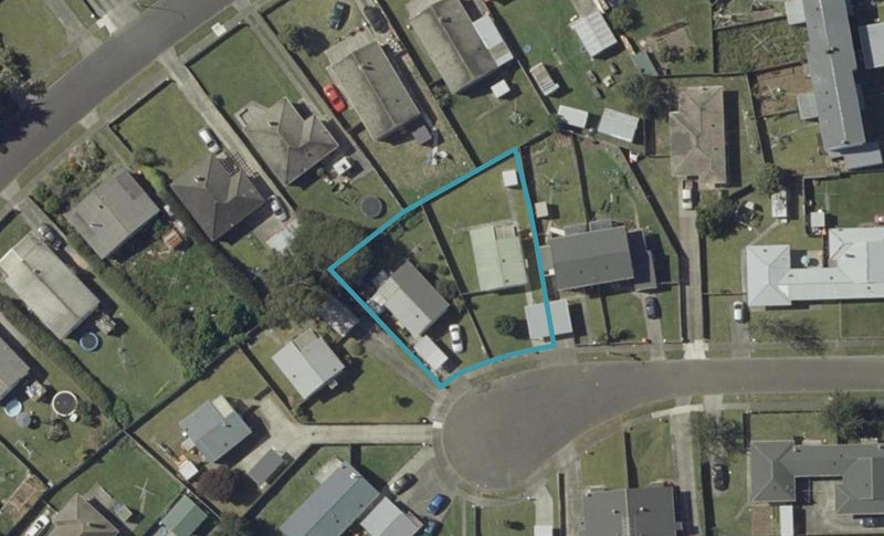 10 Cowley Place, Highbury, Palmerston North - Carousel 1
