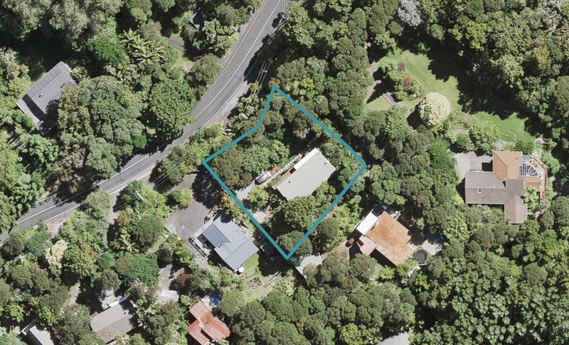 716 West Coast Road, Oratia, Auckland - Carousel 1
