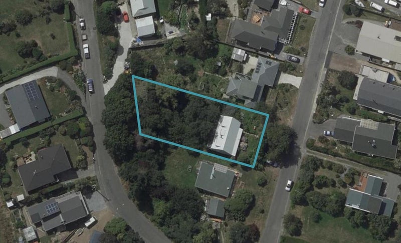 49 Ranui Crescent, Diamond Harbour, Lyttelton - Carousel 1