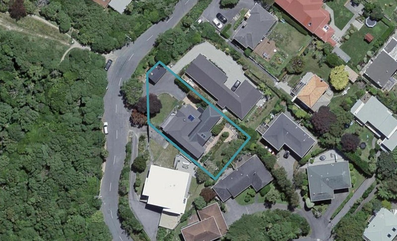 19 Trelissick Crescent, Ngaio, Wellington - Carousel 1