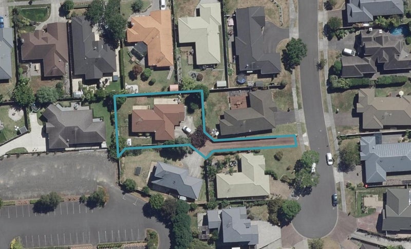 6 Chapel Hill, Rototuna, Hamilton - Carousel 1