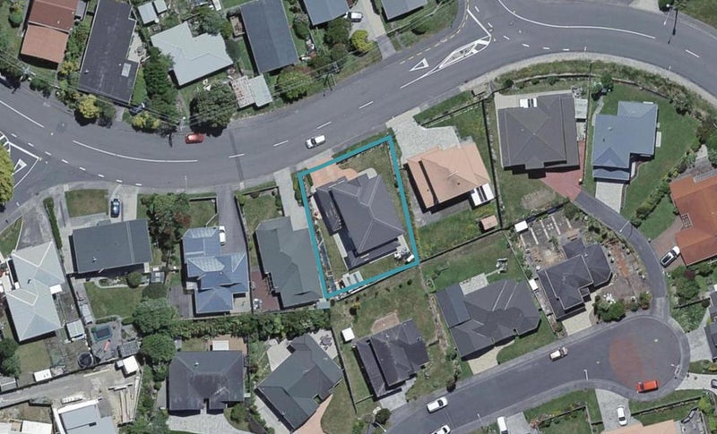 111 Bracken Road, Paparangi, Wellington - Carousel 1