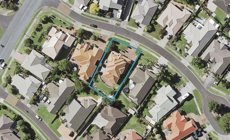5 Thirlmere Rise, Northpark, Auckland - Carousel 1