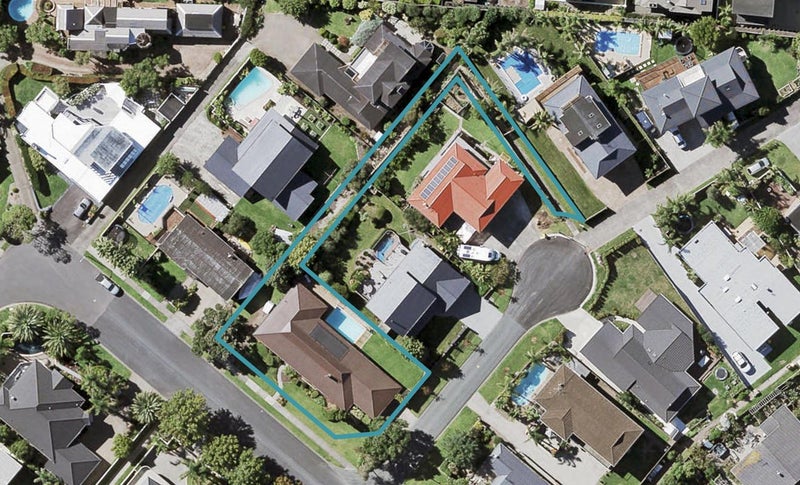 9 Clyside Avenue, Half Moon Bay, Auckland - Carousel 1