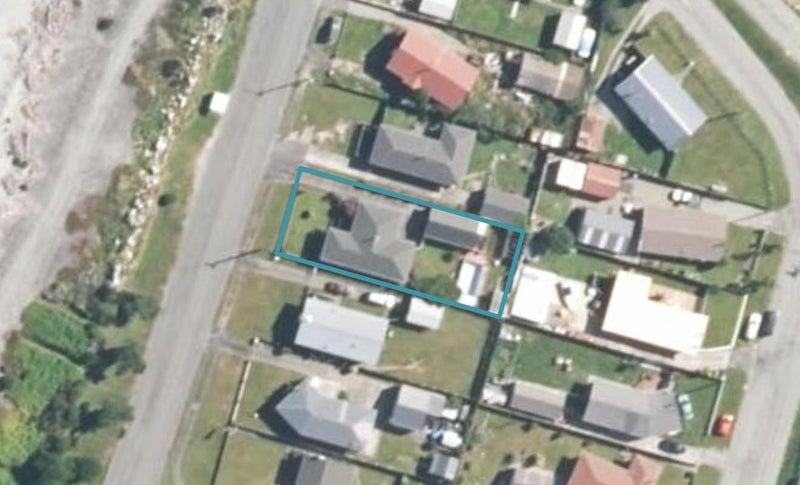 96 Domett Esplanade, Cobden, Greymouth - Carousel 1