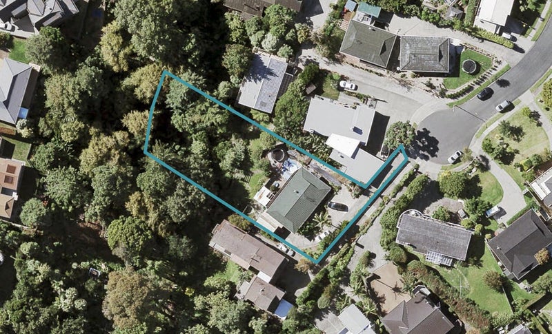9 Nickleby Place, Mellons Bay, Auckland - Carousel 1