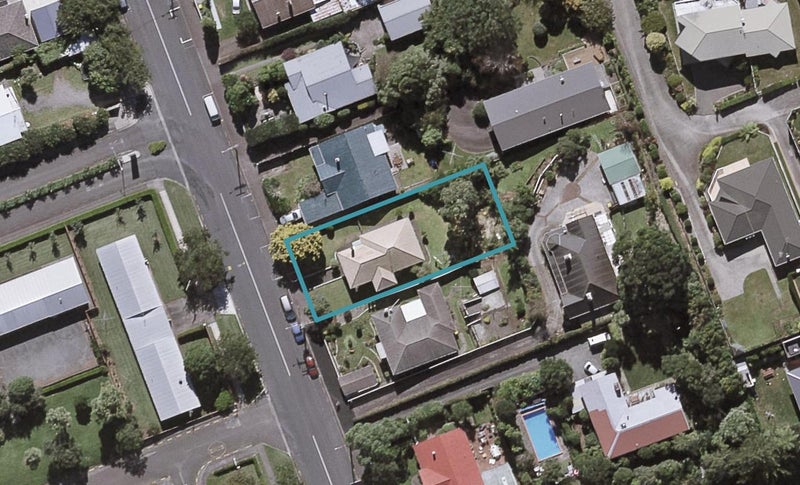 24 David Street, Westown, New Plymouth - Carousel 1