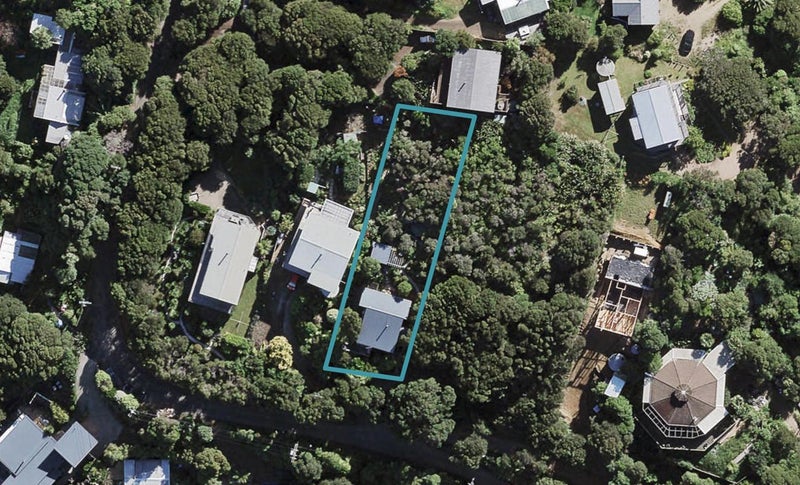 22 Upland Road, Omiha, Waiheke Island - Carousel 1