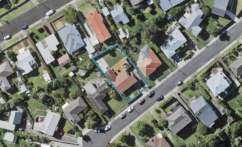 29 Cassino Street, Bayswater, Auckland - Carousel 1