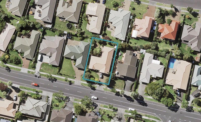 122 Golfland Drive, Golflands, Auckland - Carousel 1