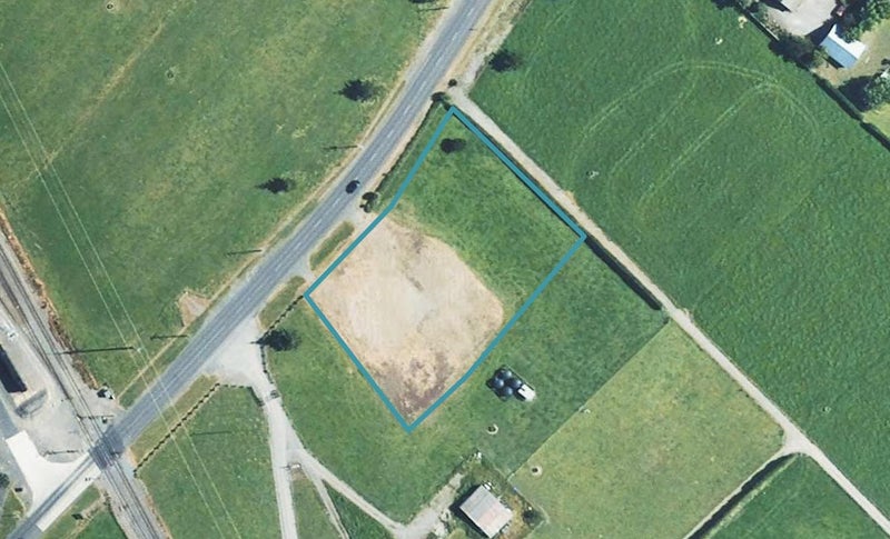 61 Whareroa Road, Hāwera - Carousel 1