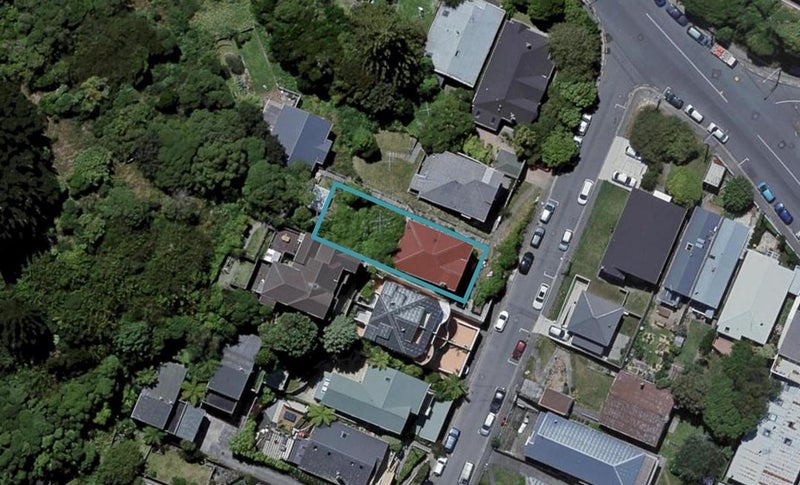 8 Hinau Road, Hataitai, Wellington - Carousel 1