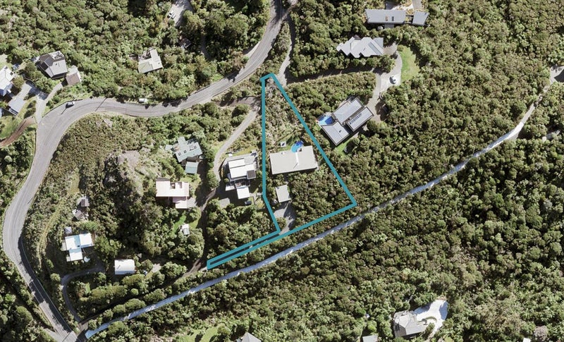 82 Piha Road, New Lynn - Carousel 1