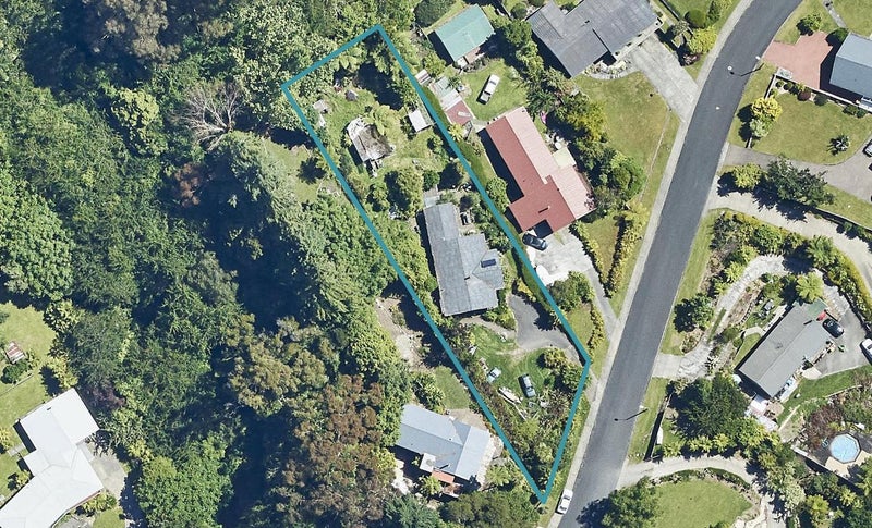 18 Russell Crescent, Western Heights, Rotorua - Carousel 1