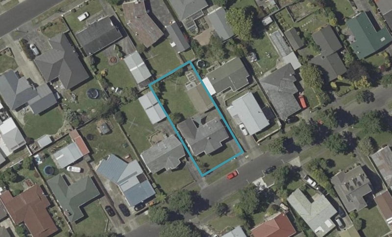 19 Raglan Avenue, Cloverlea, Palmerston North - Carousel 1
