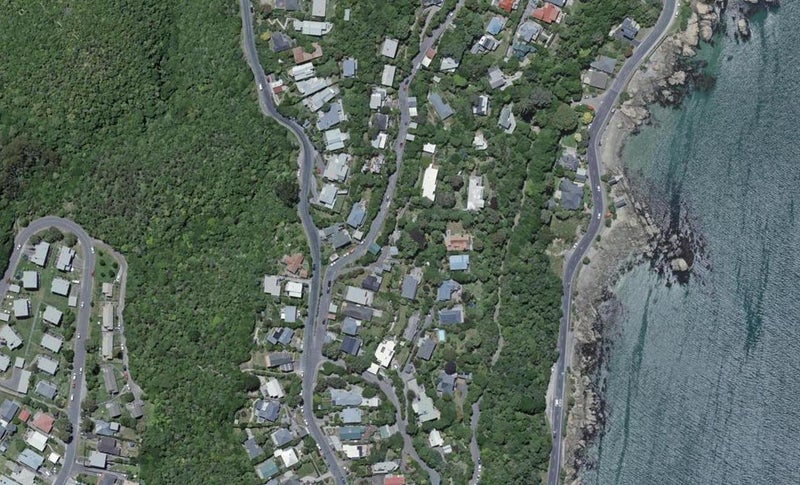 10 Fortification Road, Karaka Bays, Wellington - Carousel 1