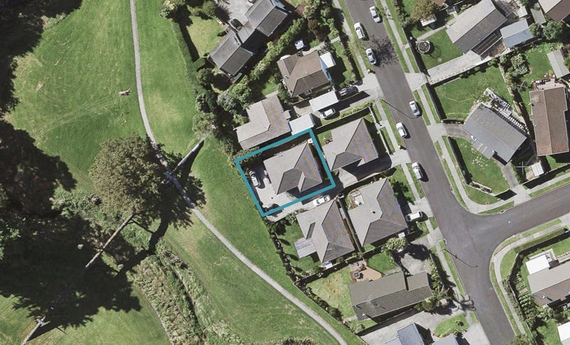 49A De Quincey Terrace, Highland Park, Auckland - Carousel 1