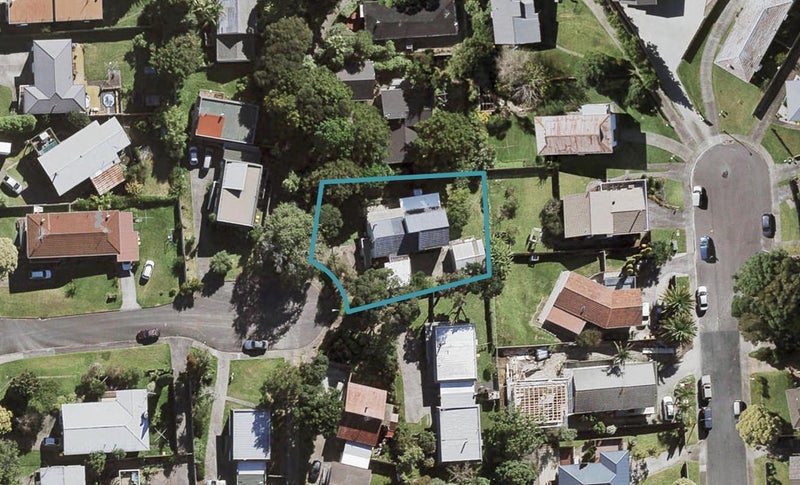 12 Tusac Place, Totara Vale, Auckland - Carousel 1