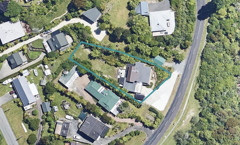10 Okareka Loop Road, Lake Okareka, Rotorua - Carousel 1