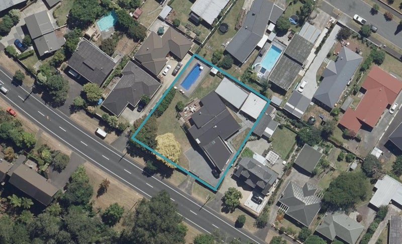 996 River Road, Queenwood, Hamilton - Carousel 1