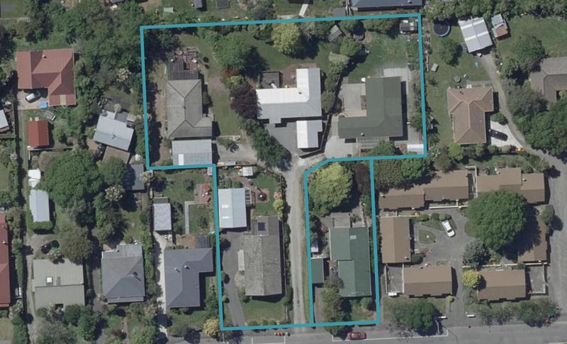 12 Martindales Road, Heathcote Valley, Christchurch - Carousel 1
