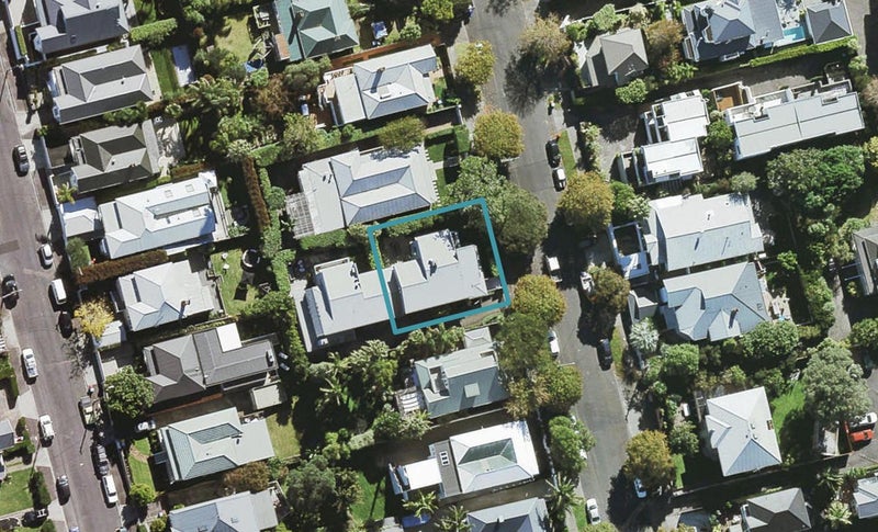 40 Sentinel Road, Herne Bay, Auckland - Carousel 1