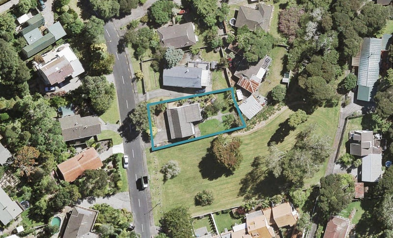 36 Wirihana Road, Titirangi, Auckland - Carousel 1
